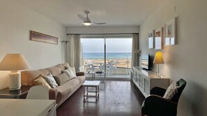 TV - CATALONIA 4-8 (Estartit)