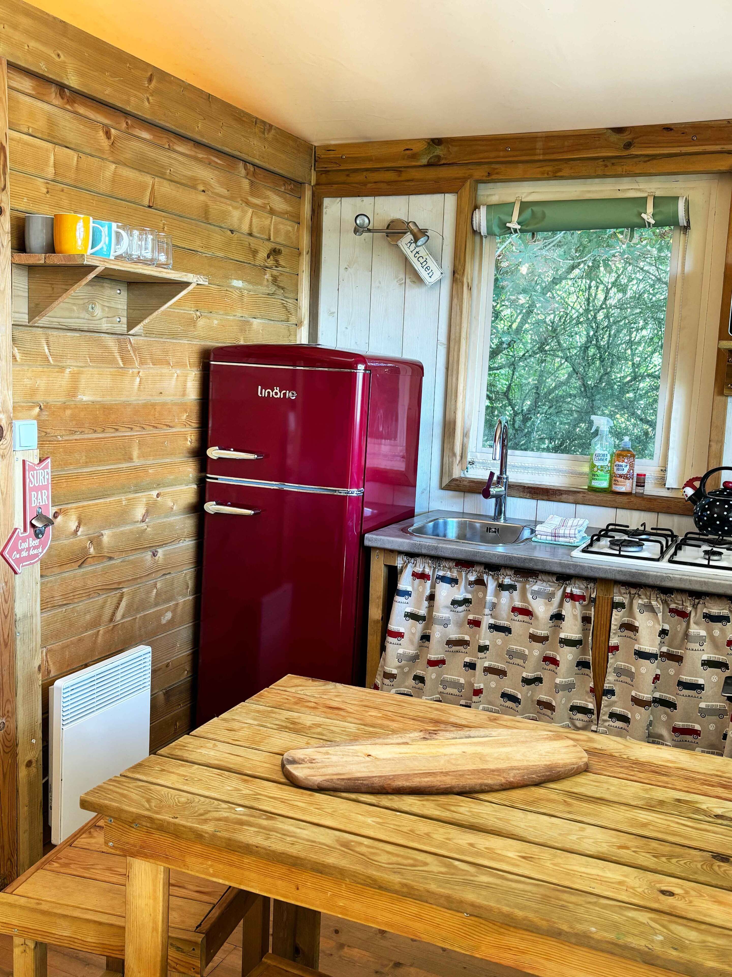 Fridge, microwave, dishwasher, coffee/tea maker