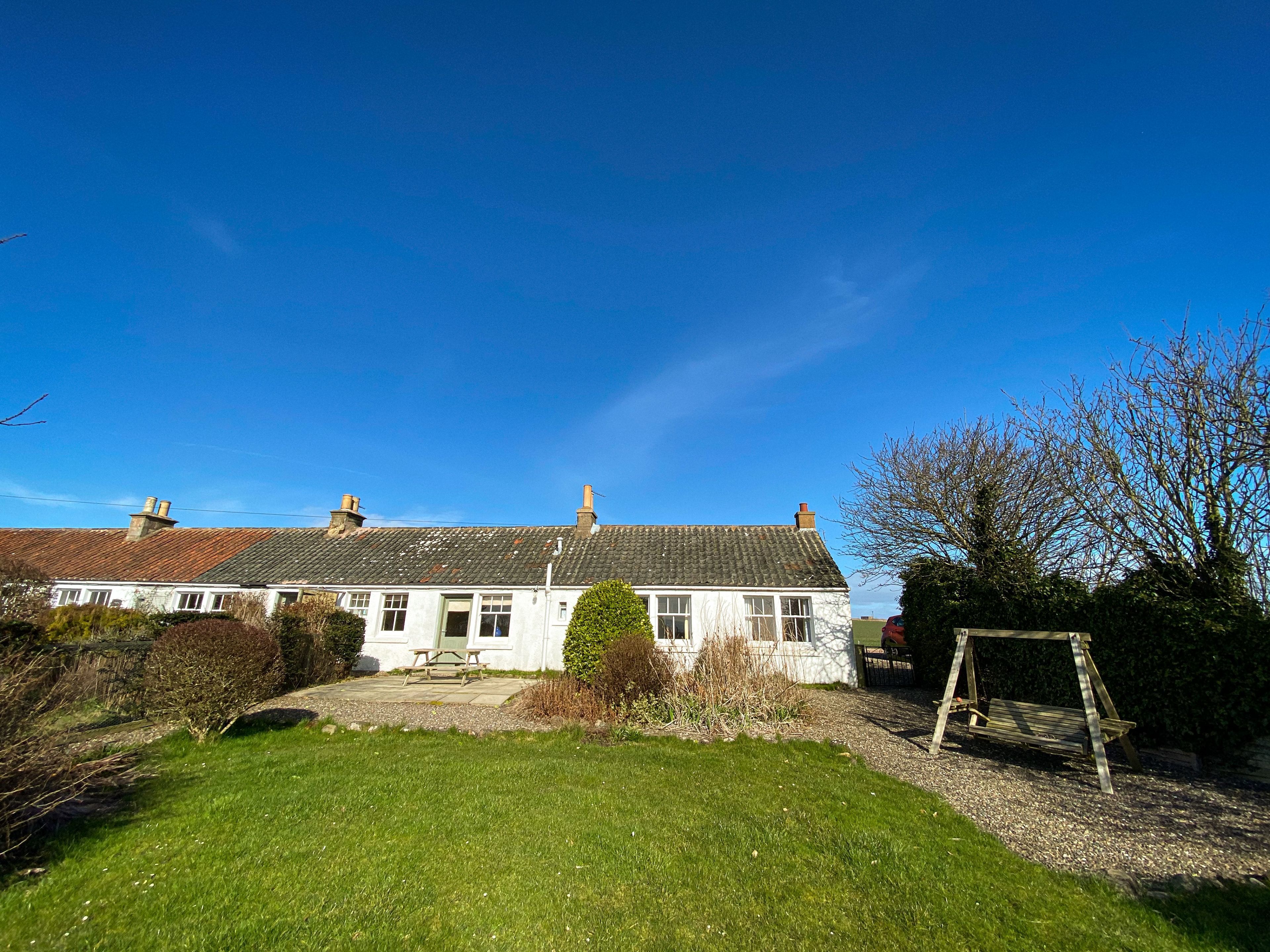 Lairdsgate -  a cottage that sleeps 5 guests  in 3 bedrooms