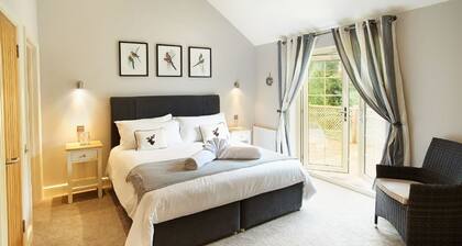 Brook Lodge holiday cottage is located just a stone’s throw away from Colchester.