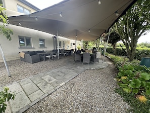 Buiten dineren