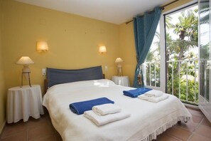 3 soverom, strykejern/-brett, wi-fi og sengetøy