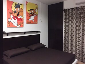 1 bedroom, iron/ironing board, internet, bed sheets