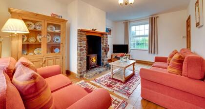 3 Bed in Nr Hartland (oc-coas1)