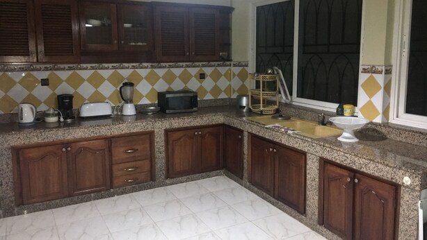 Villa | Private kitchen | Coffee/tea maker, fridge, microwave, oven - Stunning Contemporary Villa Ref FR42032 (Agadir)