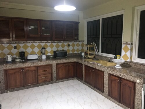 Stunning Contemporary Villa Ref FR42032