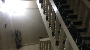 Staircase - Stunning Contemporary Villa Ref FR42032 (Agadir)