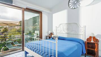 4 Schlafzimmer, Schreibtisch, Bügeleisen/Bügelbrett, kostenloses WLAN