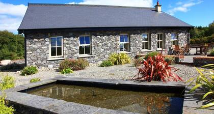 Bun Cill Athat - secluded mountainside location overlooking Kenmare Bay & Area