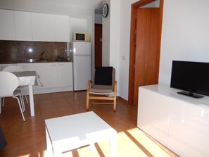 Interior - MIAMI II 010 (Estartit)