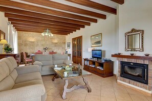 Smart TV, ping pong - Villa Deu Quarterades (Felanitx)