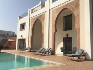 Outdoor pool - Spacious Comfortable Villa Ref T72024 (Agadir)
