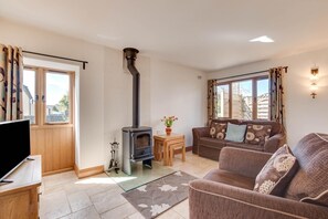 TV, fireplace - 1 Bed in Braunton (oc-hop) (Welcombe)