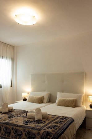 1 chambre, fer et planche Ă repasser, Wi-Fi, draps fournis