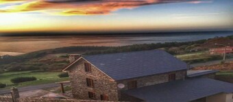 Sjarmerende hus. Ro, solnedganger, og fantastisk utsikt. En unik hjørnet! 