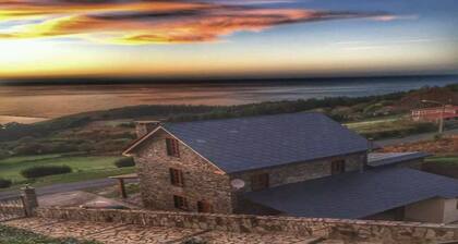 Charming house Tranquility, sunsets and dream views. A unique corner!