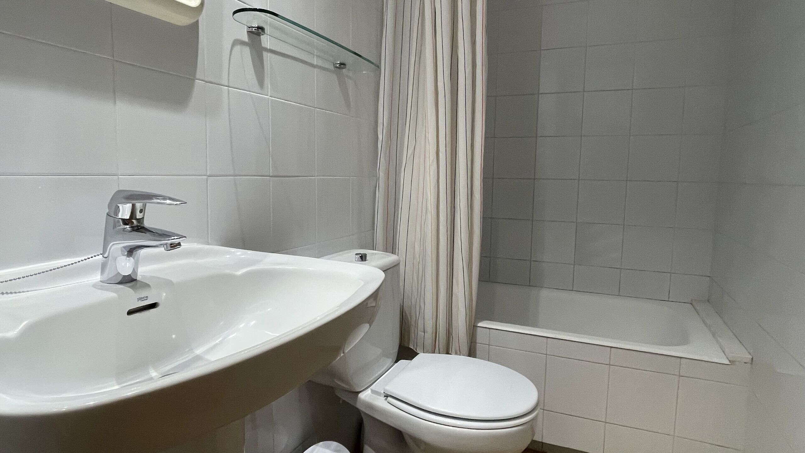 Bathtub