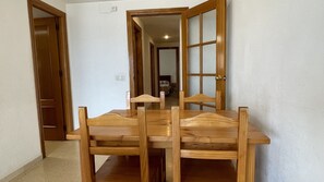 Dining - MARINA 2A (Estartit)