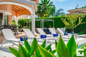 Outdoor dining - Coral - Grupo Turis - Calpe, Costa Blanca (Calpe)