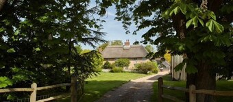 The Stables , Birdham  -  a barn conversion that sleeps 4 guests  in 2 bedrooms