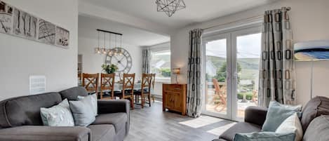 TV, DVD player, stereo