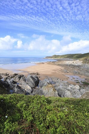 Beach - 5 Bed in Woolacombe (oc-heath) (Woolacombe)