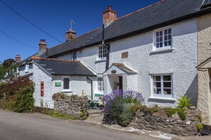 Exterior - Syms Cottage, Cutcombe (Wheddon Cross)