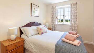 4 chambres, fer et planche Ă repasser, accĂšs Internet, draps fournis