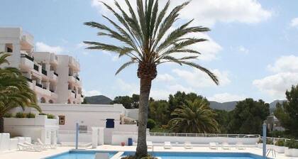 White Buddha - Cala Tarida