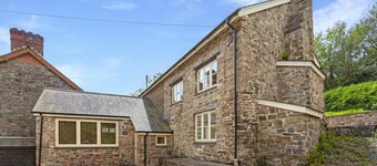 The Mill House, Bampton