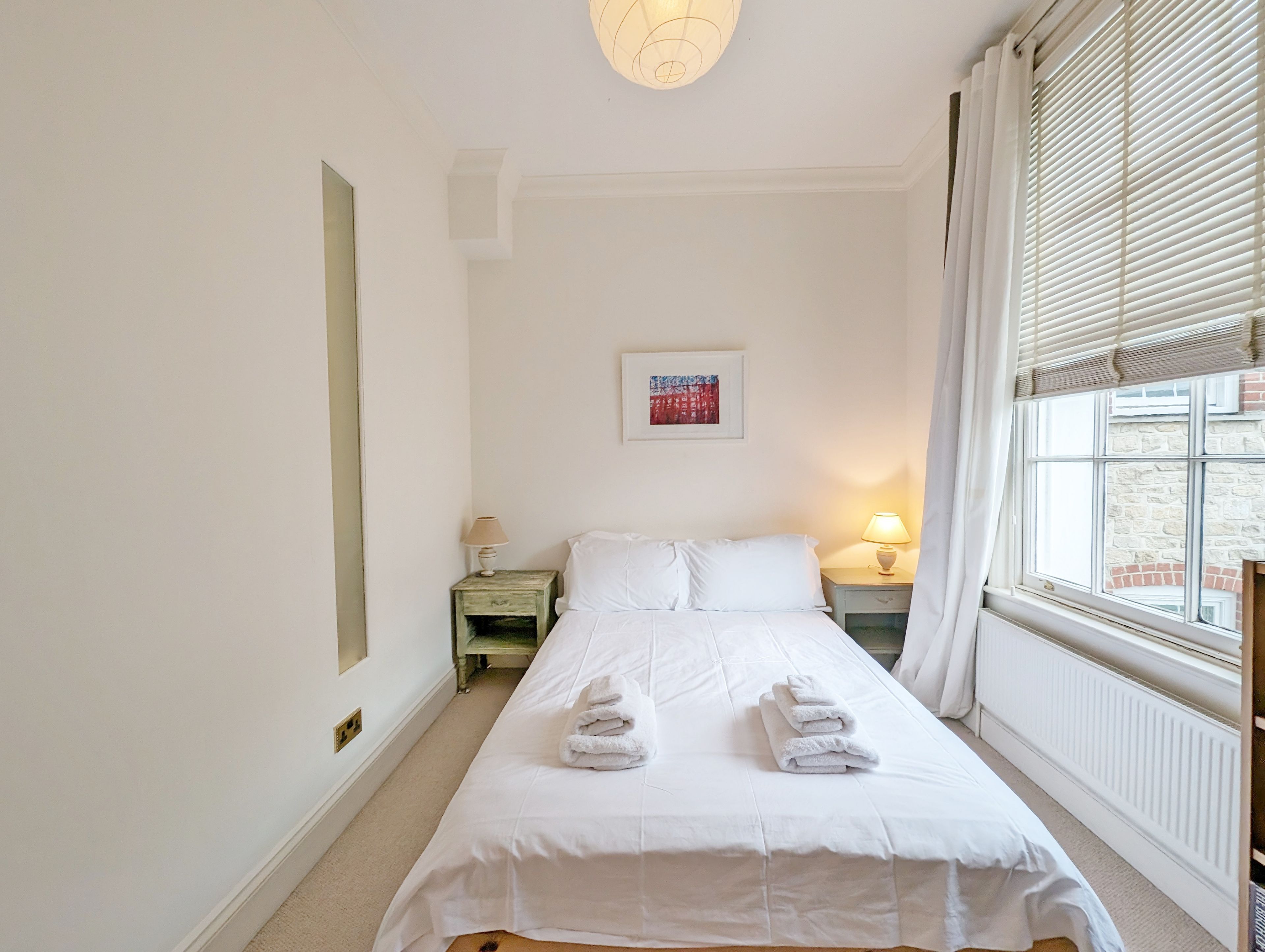 2 bedrooms, WiFi, bed sheets