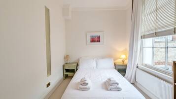2 bedrooms, WiFi, bed sheets