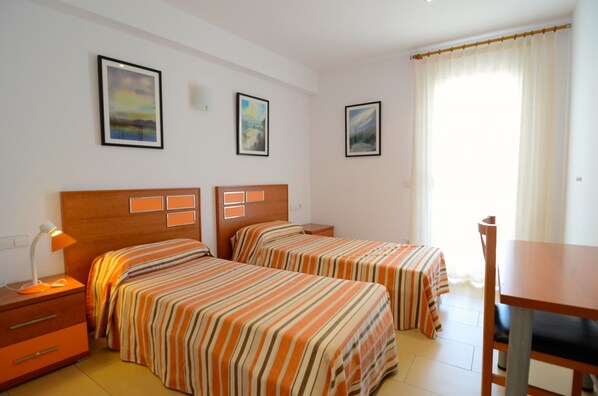 2 Schlafzimmer, Bügeleisen/Bügelbrett, kostenloses WLAN, Bettwäsche