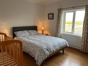 4 Schlafzimmer, Bügeleisen/Bügelbrett, kostenloses WLAN, Bettwäsche