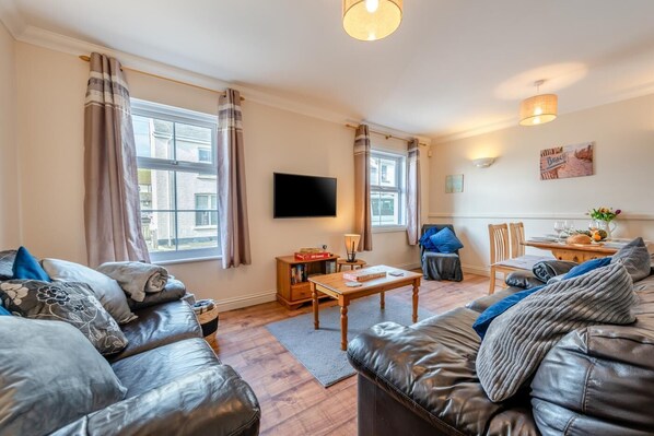 TV - 2 Bed in Woolacombe (oc-tedge) (Woolacombe)