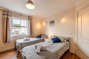 3 Schlafzimmer, Bügeleisen/Bügelbrett, Reisekinderbett, kostenloses WLAN