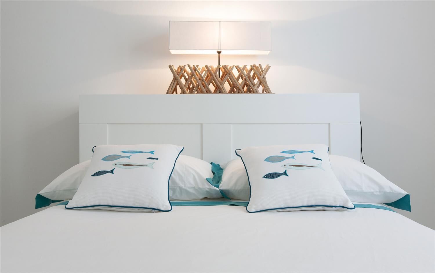 2 chambres, fer et planche à repasser