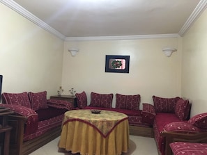 House | Living area - 4 Bedroom Beach Side House Ref 1064 (Agadir)