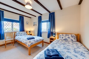 2 chambres, fer et planche à repasser, accès au Wi-Fi (inclus)