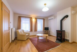 Smart TV, chimenea