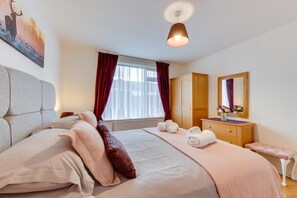 2 Schlafzimmer, Bügeleisen/Bügelbrett, kostenloses WLAN, Bettwäsche