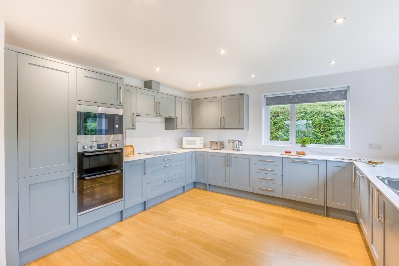 Microwave, oven, dishwasher, toaster