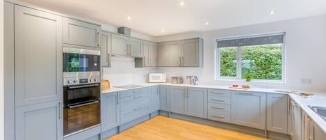 Microwave, oven, dishwasher, toaster