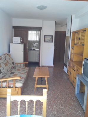 TV - ALHAMBRA (1Bedroom) (Benidorm)