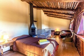 8 bedrooms, iron/ironing board, free WiFi, bed sheets