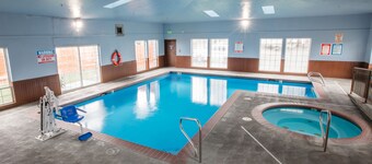 Bridgeway Inn & Suites Portland Airport