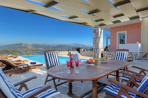Villa (4 Bedrooms) | Exterior