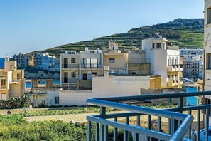 Property grounds - The Hillock North G6 (Marsalforn)