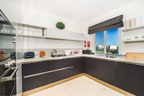Fridge, microwave, oven, dishwasher