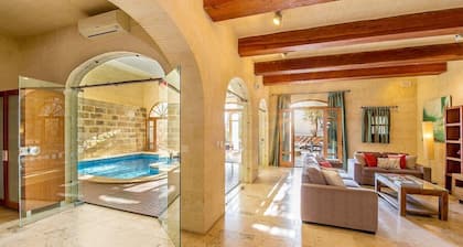 The Hamlet 3 Holiday Home